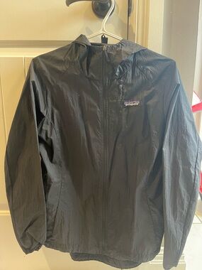 Patagonia Black Hooded Wind Shell Jacket